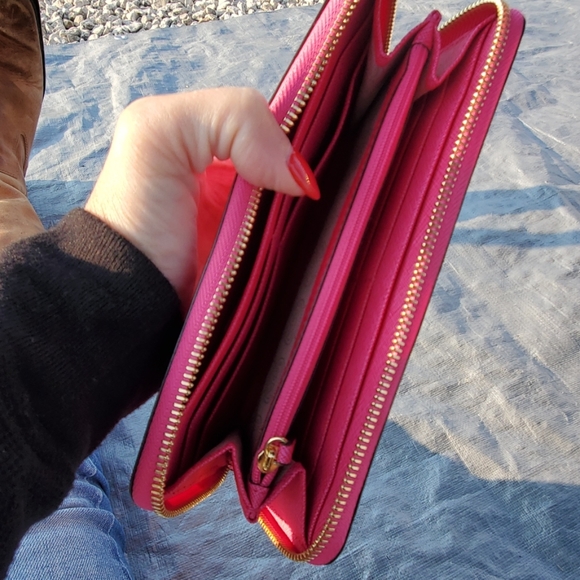 Authentic M.K purse  Brand New - Picture 7 of 8